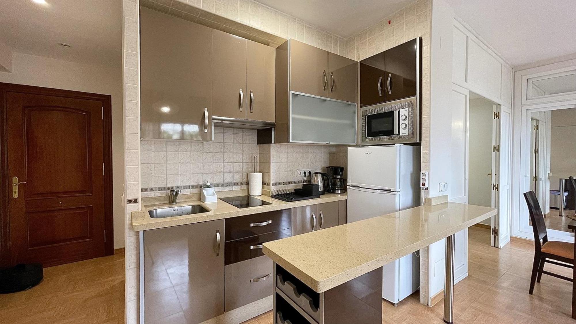 Beachfront 1br In Center Of Marbella! Apartment